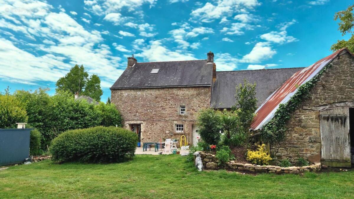 Maison à LOCMALO