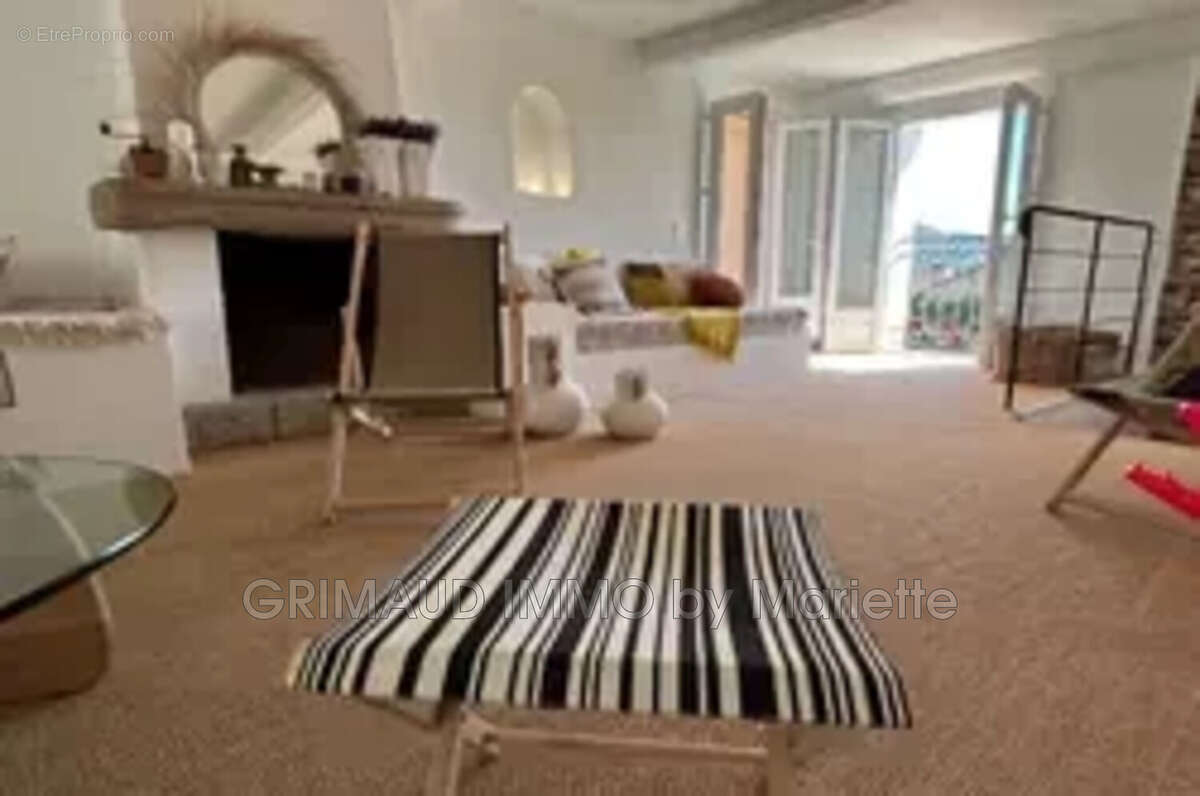 Maison à LA GARDE-FREINET