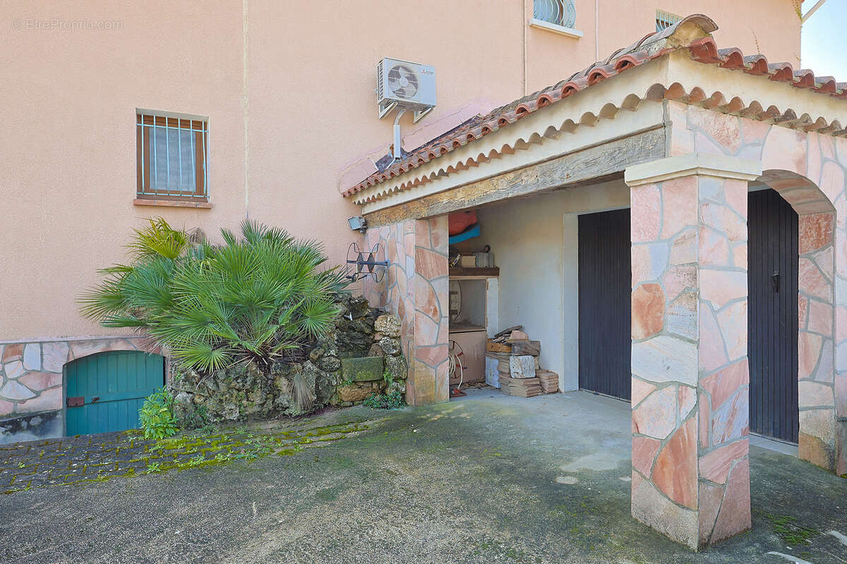 Maison à PIERREFEU-DU-VAR