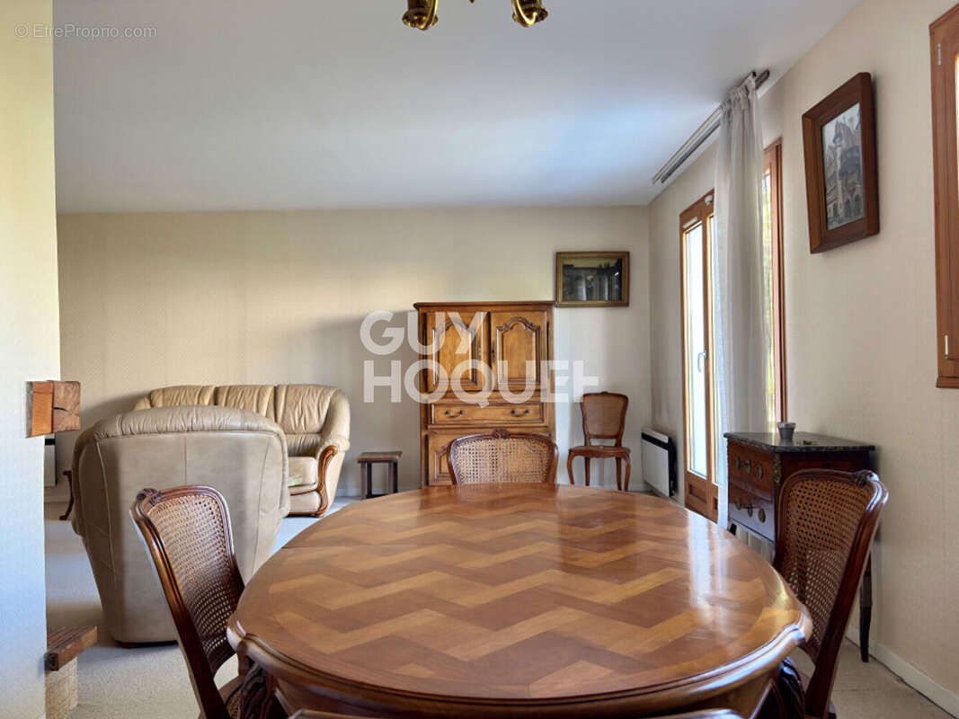 Maison à SOISY-SUR-SEINE