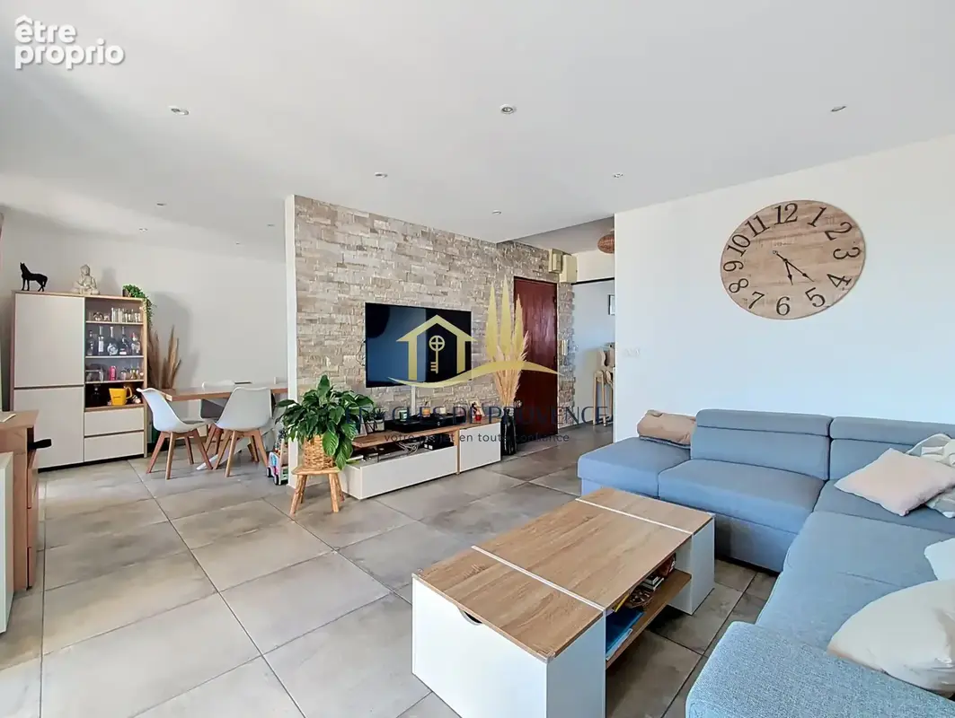 Appartement à ROGNAC