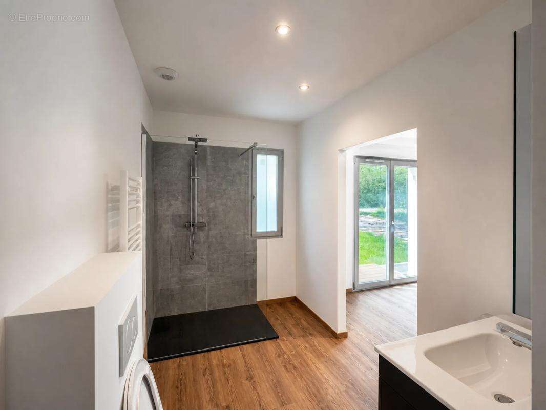 Maison de 5 pièces de 140 m² à Bois-le-Roi - photo 9