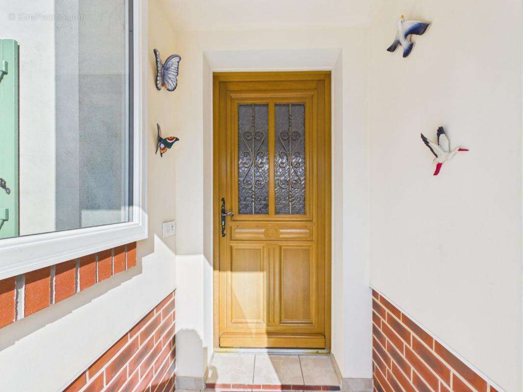 Maison 182 m² à Vendeuil-Caply  - photo 2