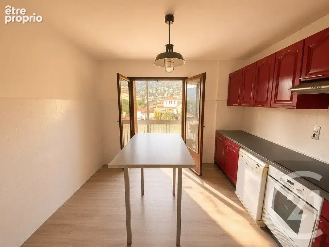 Appartement 4 pièces 76 m² à vendre à Toulon (83000) - photo 4