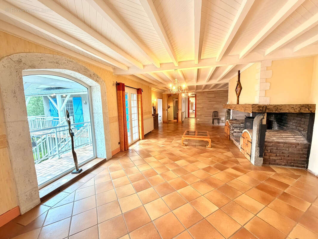 Maison à ADE
