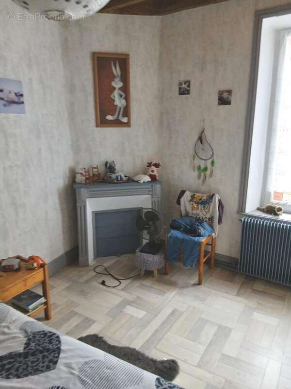 Maison à SERMENTIZON