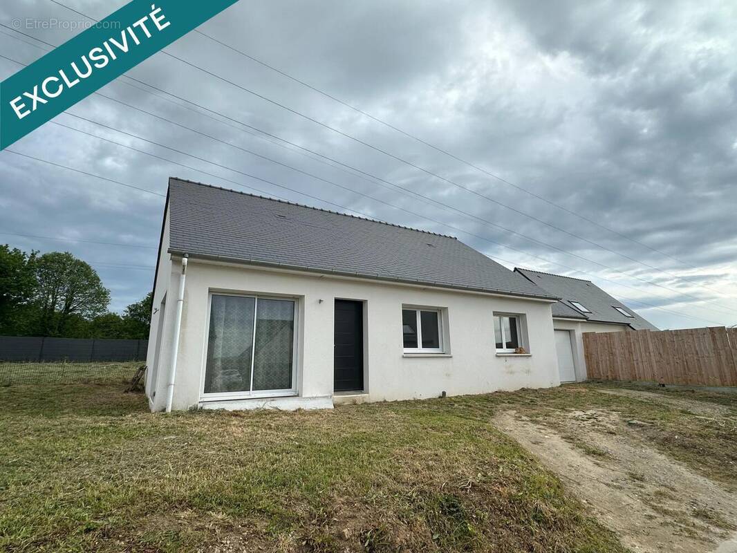 Photo 1 - Maison à SAINT-MARTIN-DES-CHAMPS