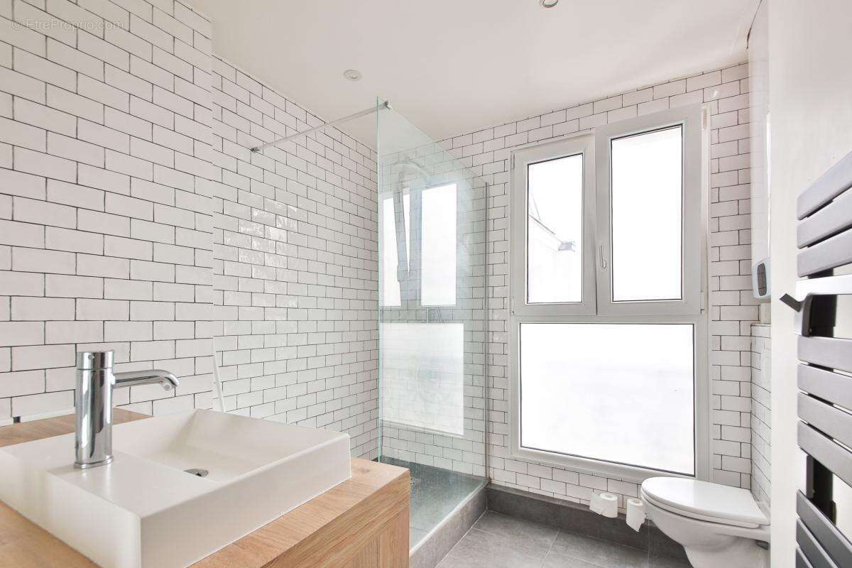 Appartement à PARIS-18E