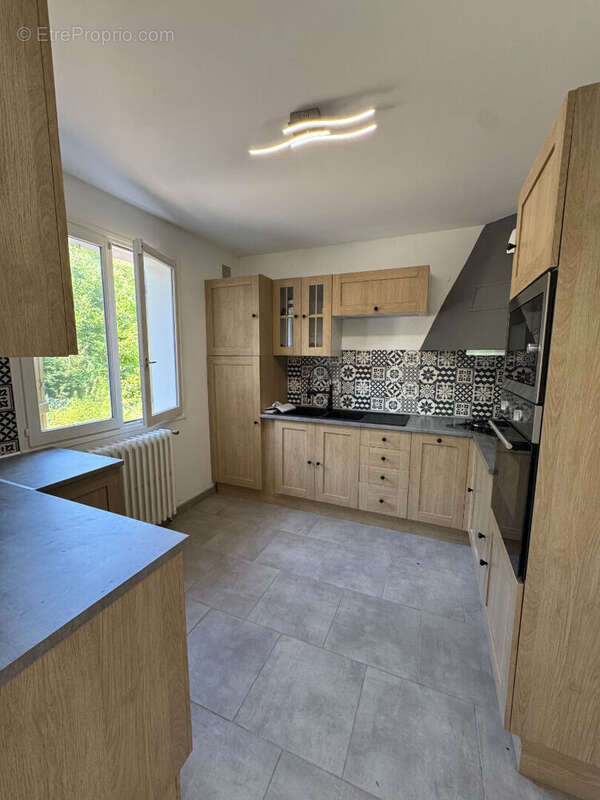Maison Montaigu 7 pièces - photo 3
