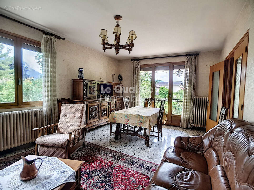 Maison à VARCES-ALLIERES-ET-RISSET