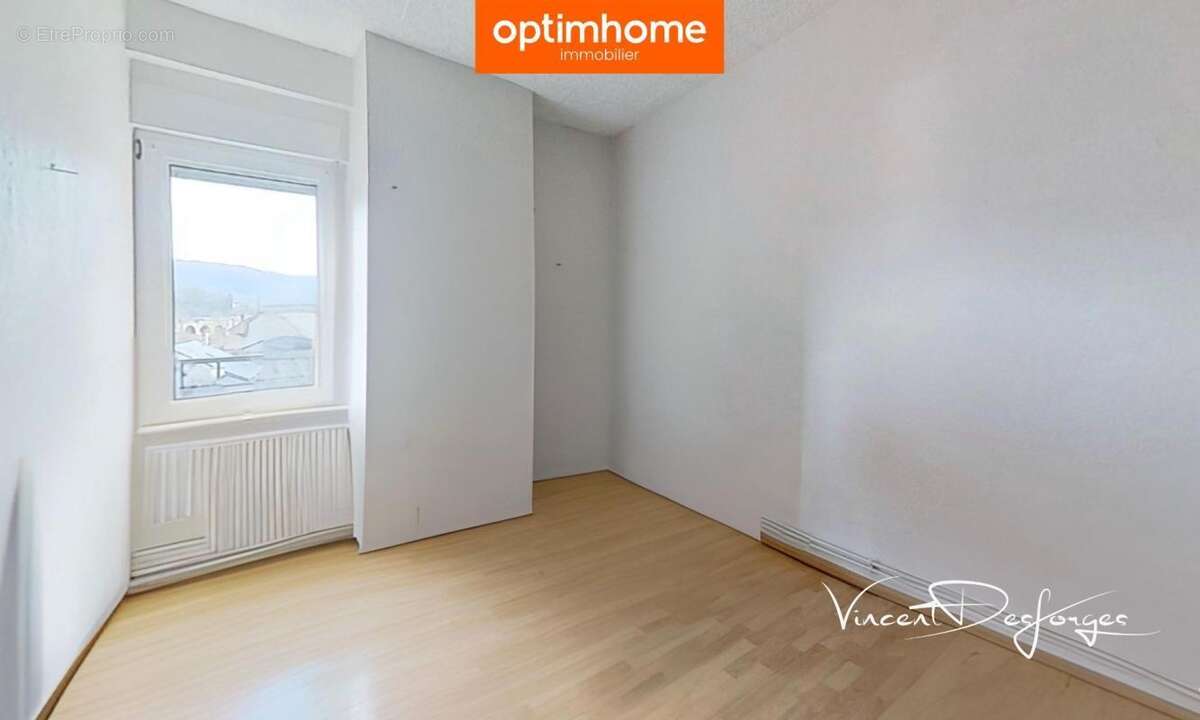 Appartement F4 – 3 chambres – 64,4 m² Carrez / 76 m² au sol – Dernier étage – Hayange – Proximité Luxembourg - photo 9