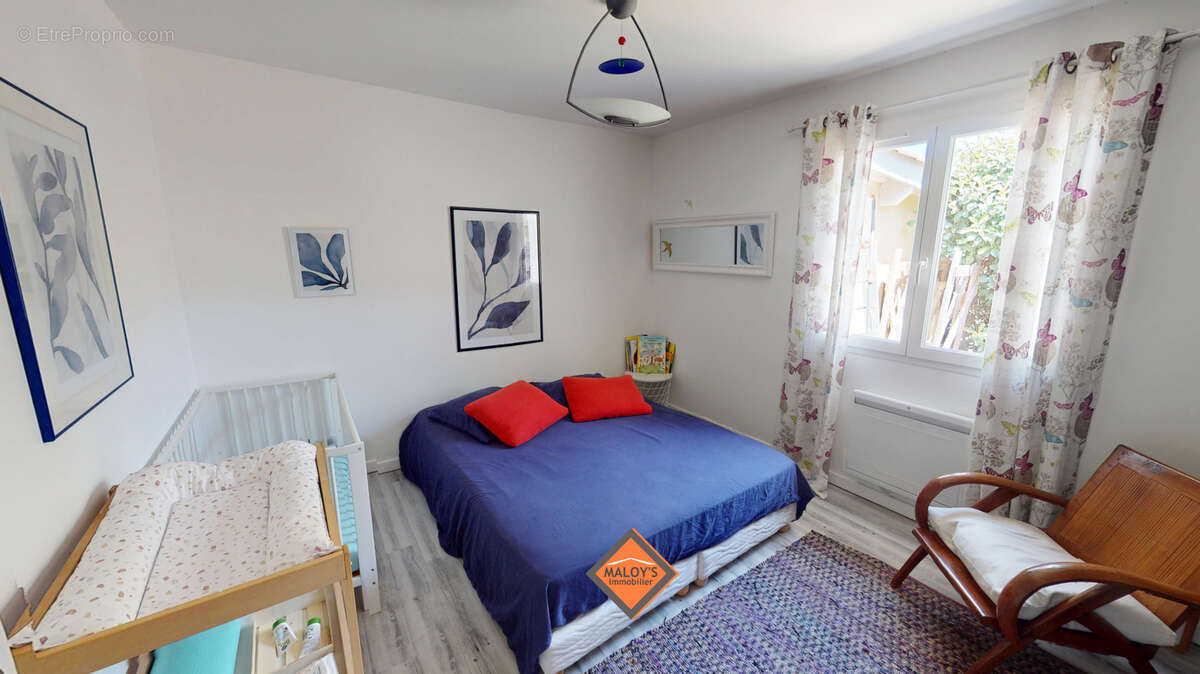 Maison à CHAZAY-D&#039;AZERGUES