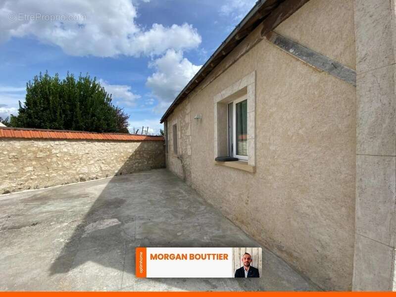 Maison à VERNANTES
