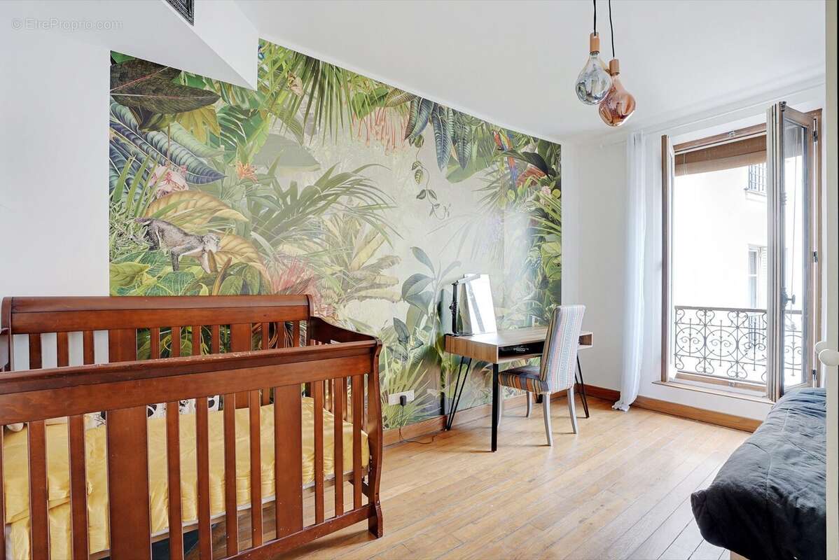 Appartement à PARIS-18E