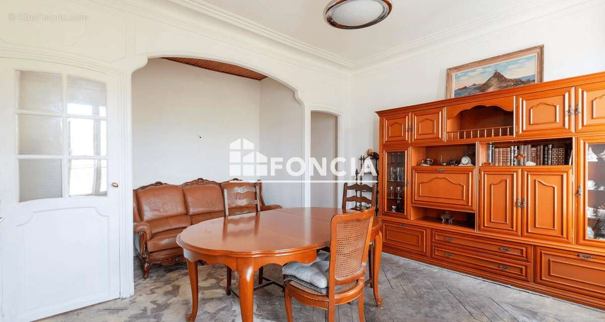 Appartement à PARIS-10E