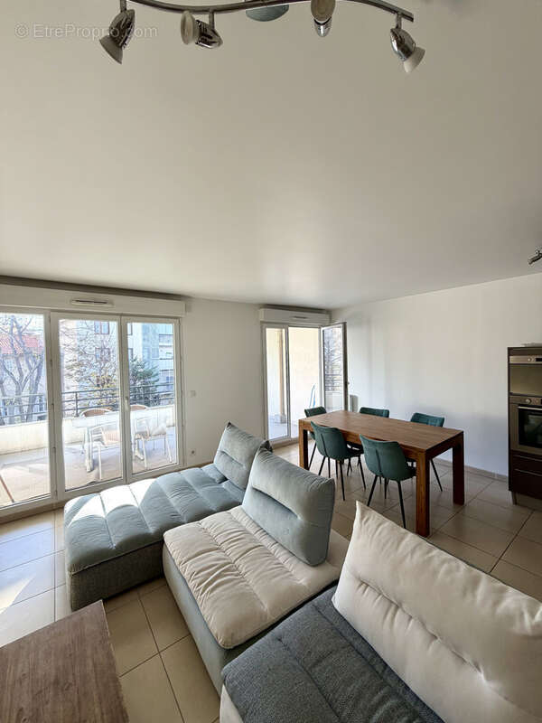 Appartement à MARSEILLE-8E