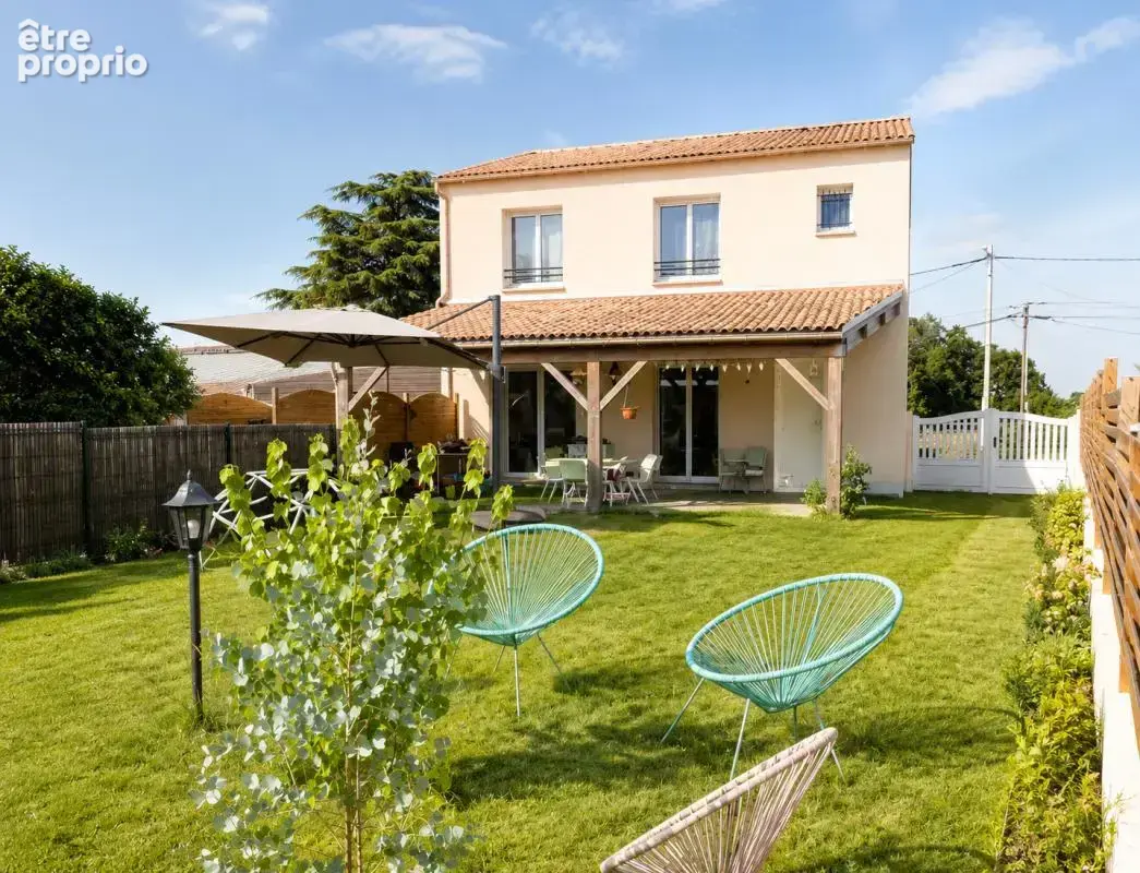 Photo Maison à Le Pallet au prix de 291 500€