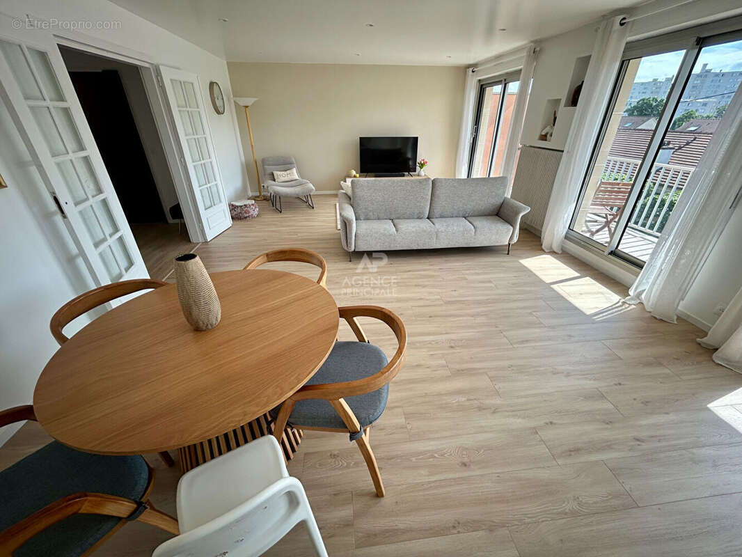 Appartement à POISSY