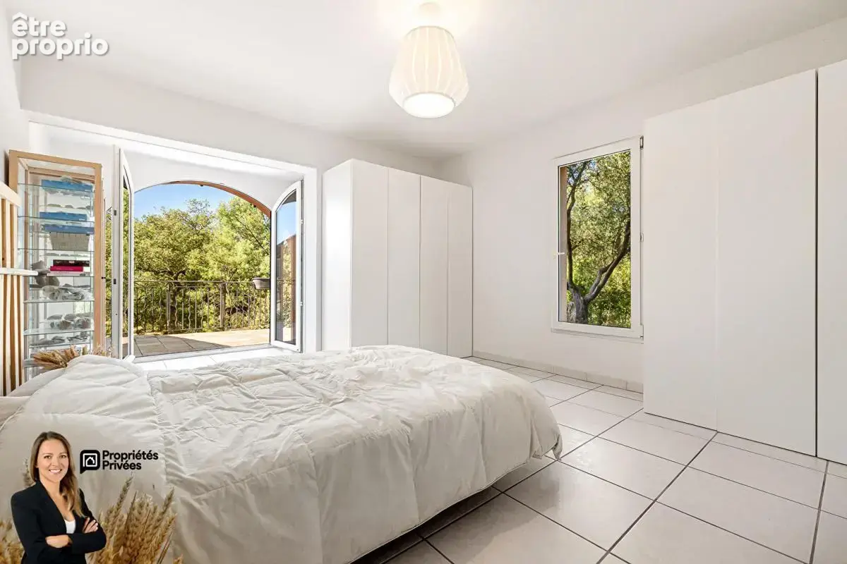 Maison 6 pièces de 142 m2 avec garage et piscine - photo 11