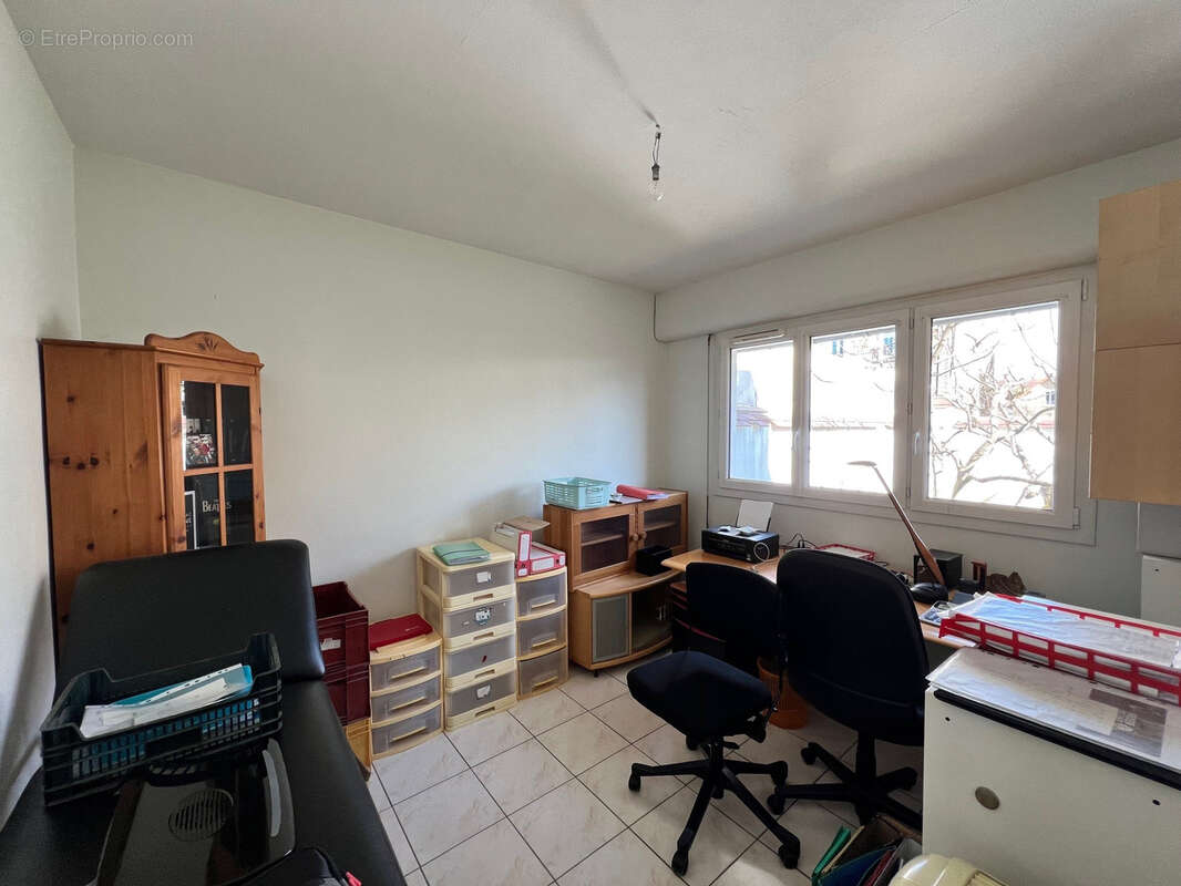 Maison à VILLENEUVE-LE-ROI