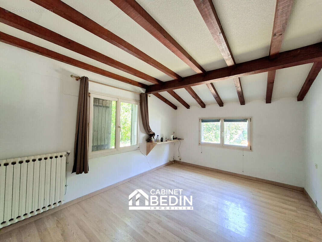 Maison 210 m² à Saint-Ciers-D'abzac  - photo 7