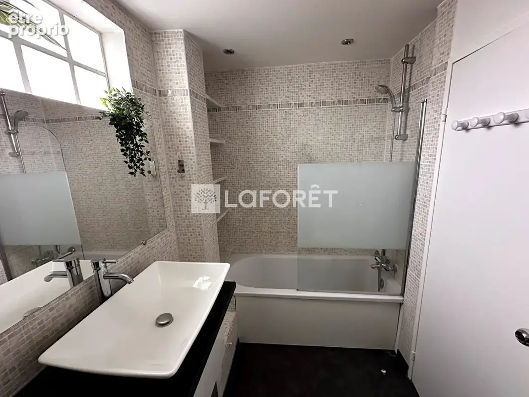 Appartement 2 pièces au dernier étage grand balcon 10 m² sans vis-à-vis - photo 10