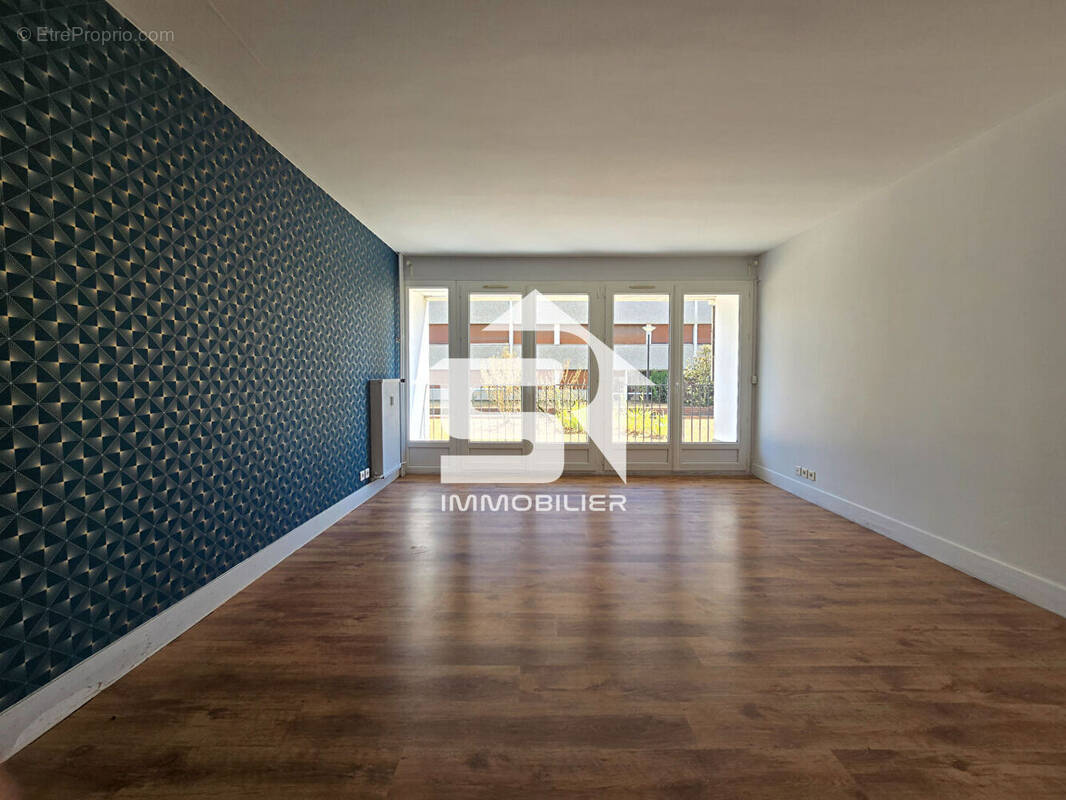 Appartement à FONTENAY-SOUS-BOIS