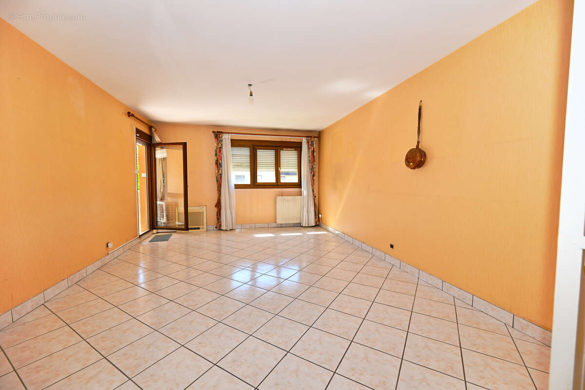 Appartement à SAINT-ALBAN-LEYSSE