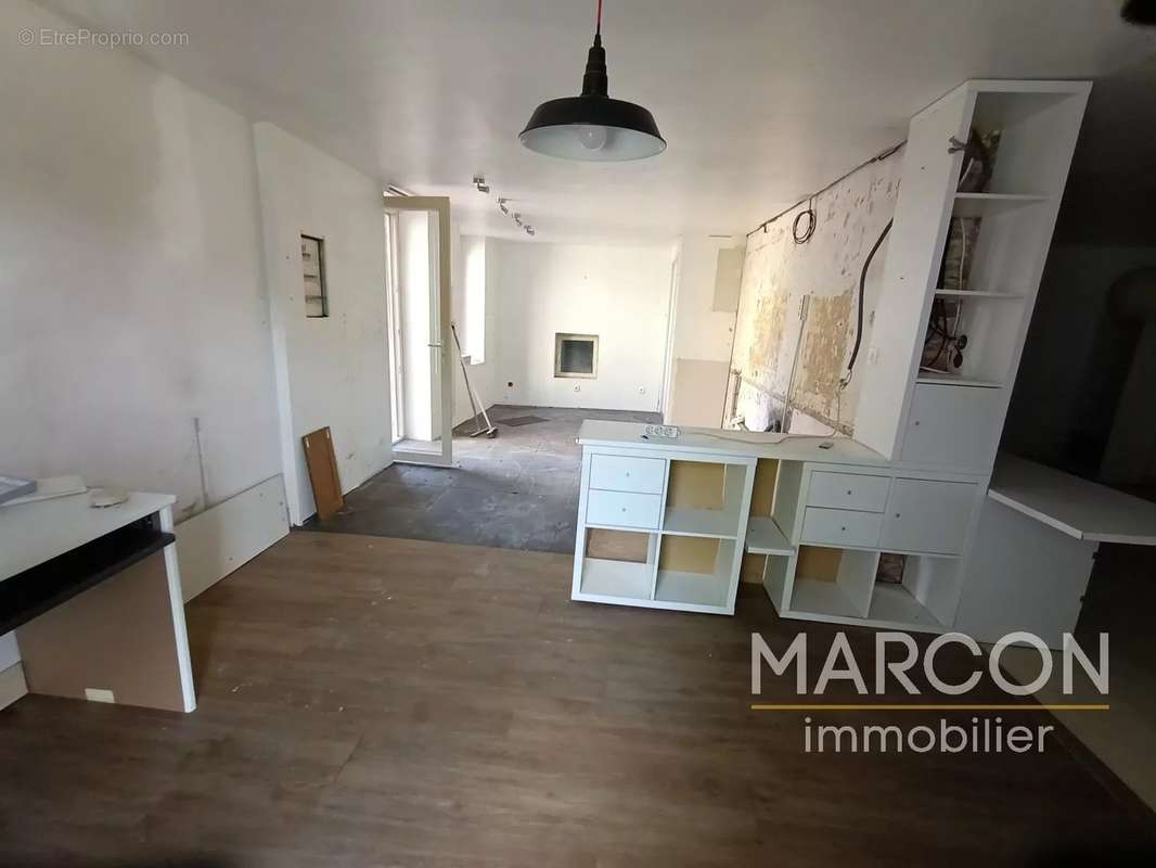 Maison à SAINT-MEDARD-LA-ROCHETTE