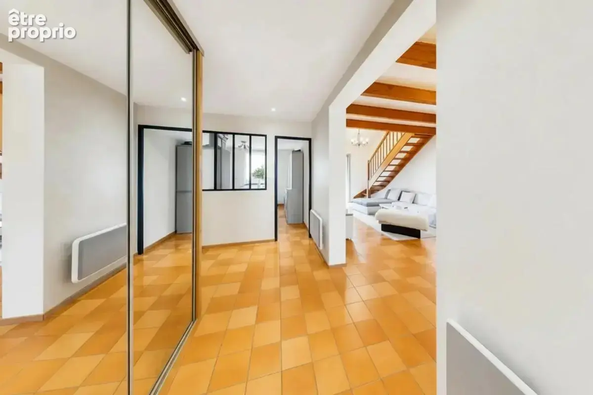 Maison de 6 pièces - 4 chambres de 155 m² à Chéroy - photo 12
