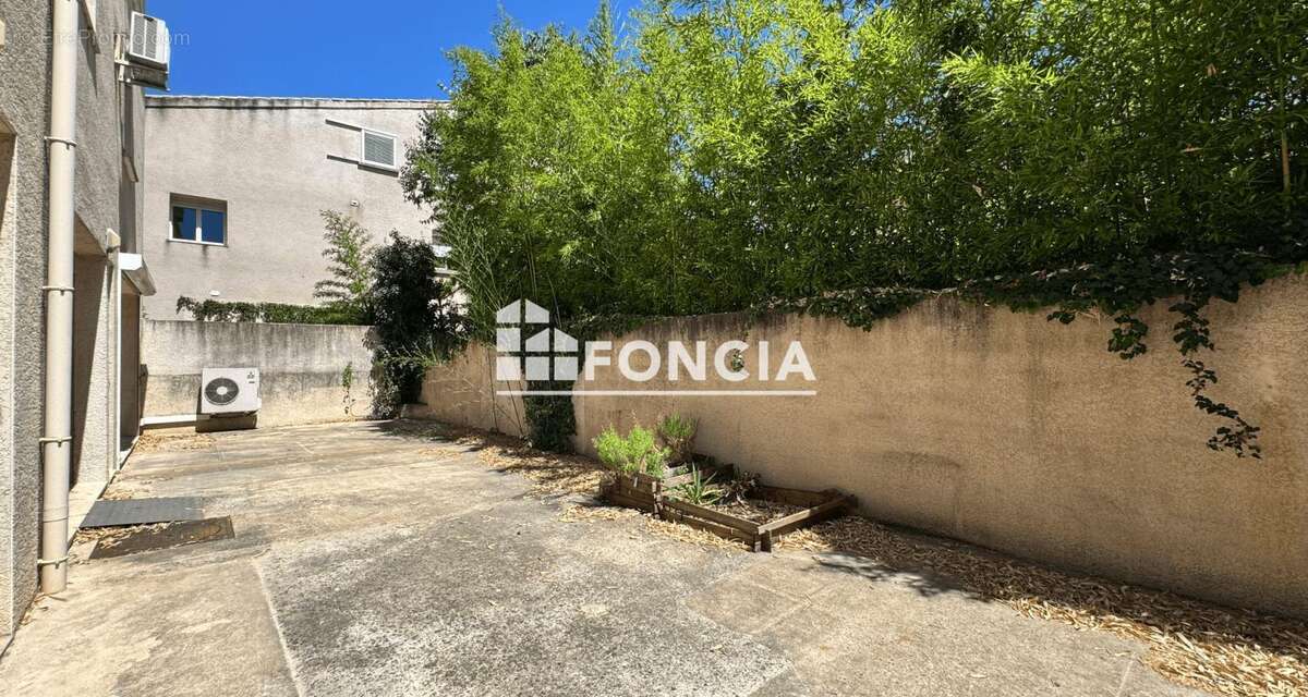 Appartement à LE CRES