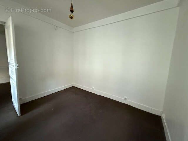 Appartement à PARIS-3E