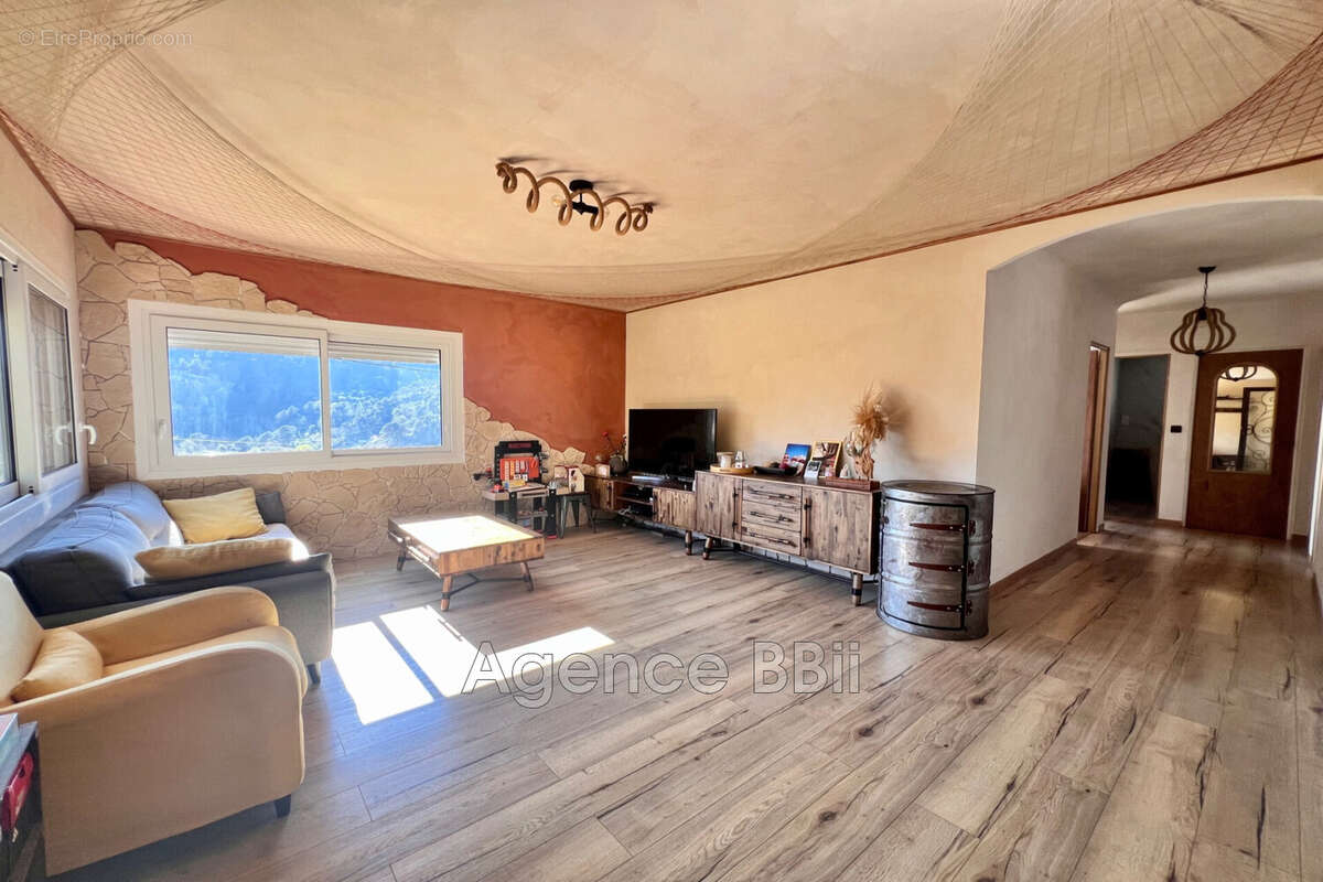 Appartement à DRAP