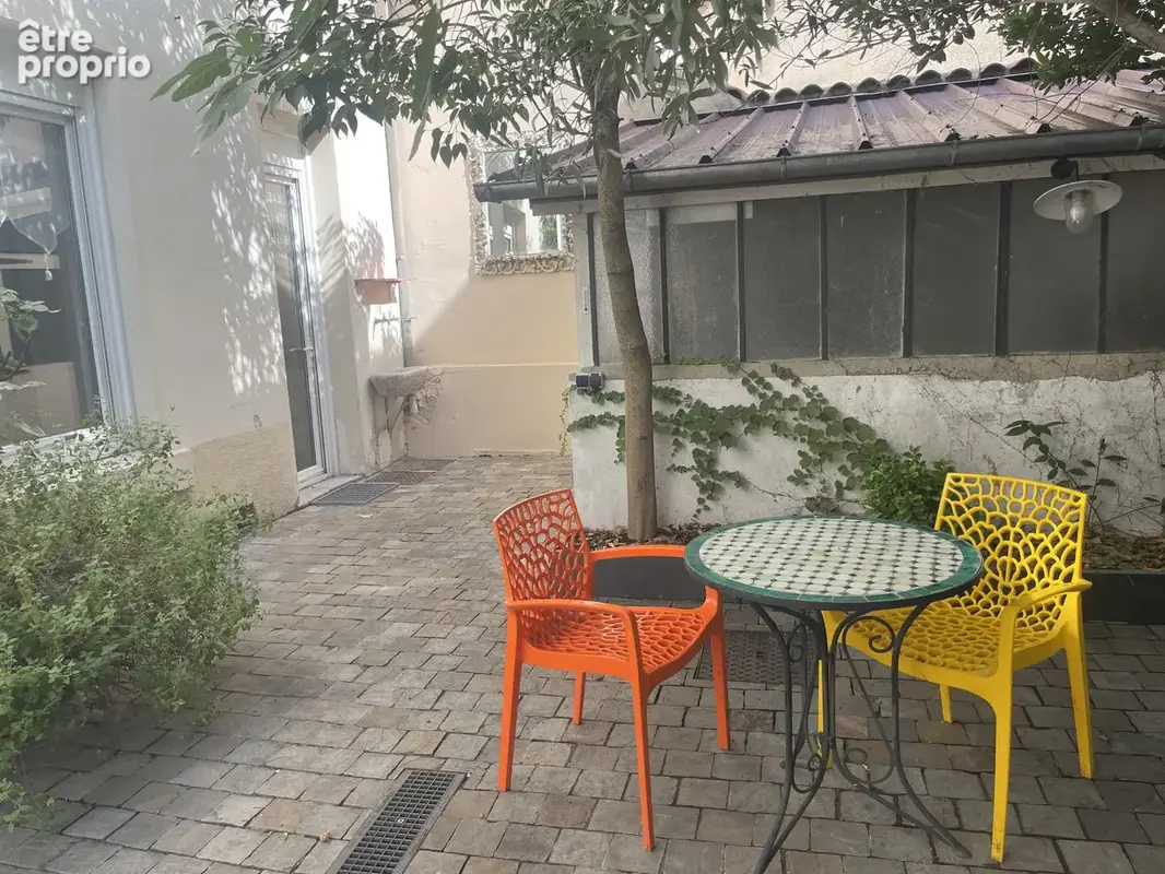 QUARTIER LAMARTINE - Maison de ruerénovée  avec terrasse et parking - photo 3