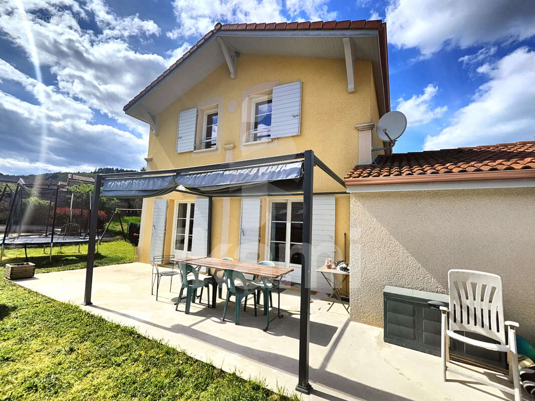 Maison à VILLEVOCANCE