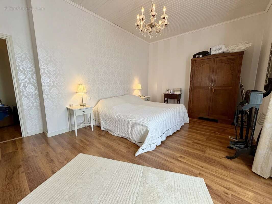 Maison indépendante à vendre avec une vue magnifique près du Lac des Settons - photo 16