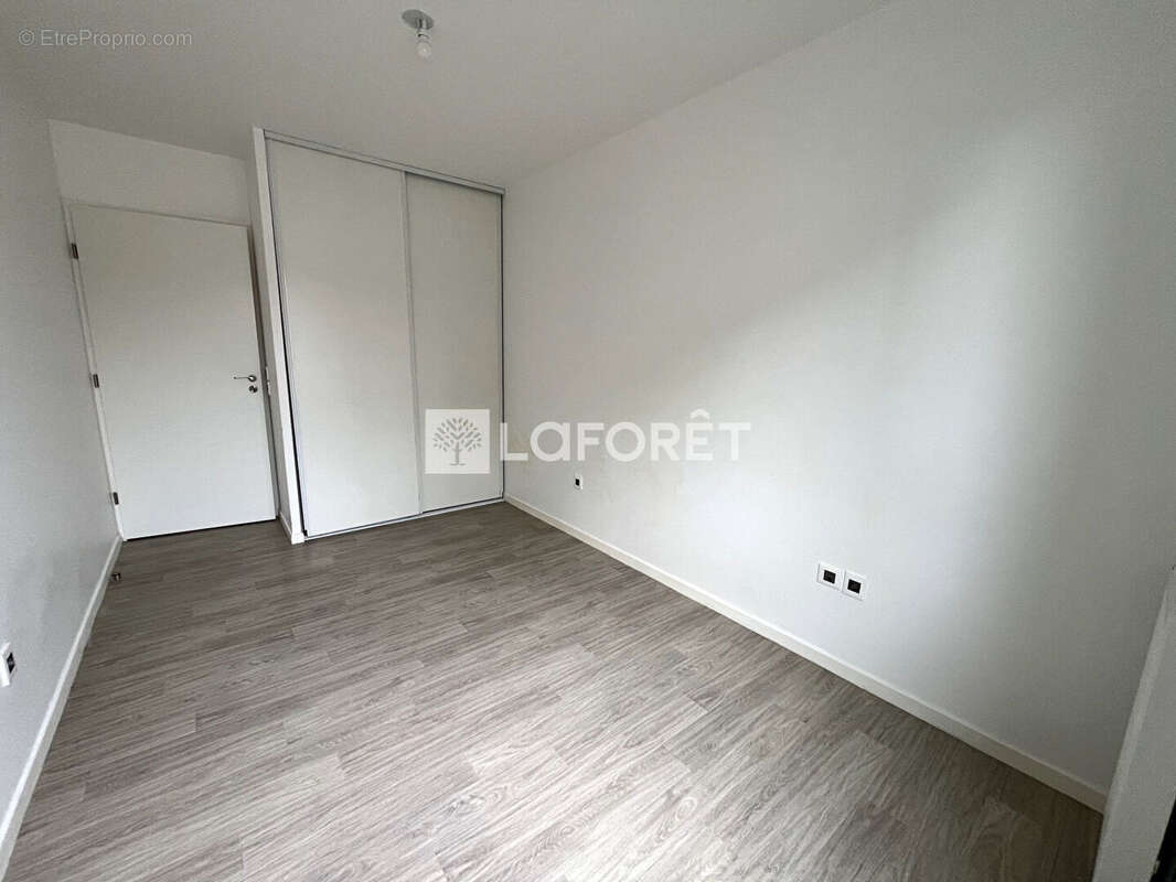 Appartement à HARDRICOURT