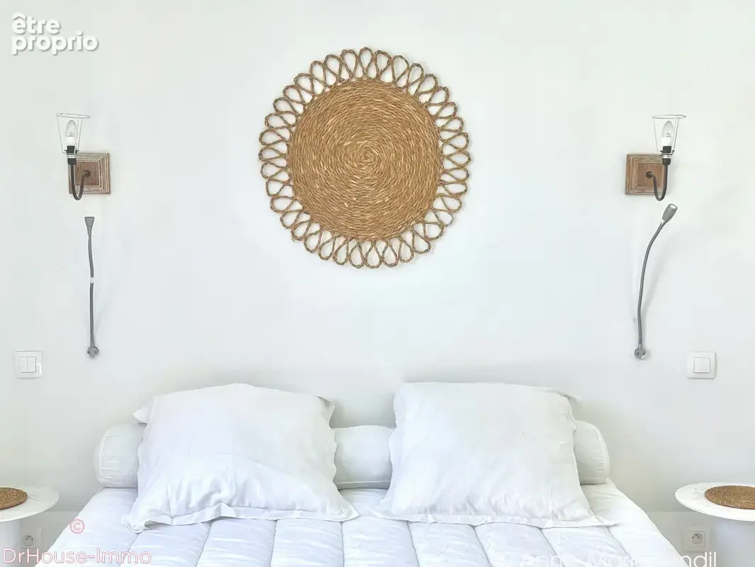 Maison 4 pièces 130 m² à vendre à Saint-Pierre (97410) - photo 7