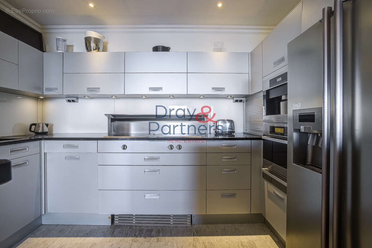 Appartement à ROQUEBRUNE-CAP-MARTIN