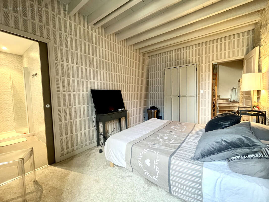 Appartement à PORT-EN-BESSIN-HUPPAIN