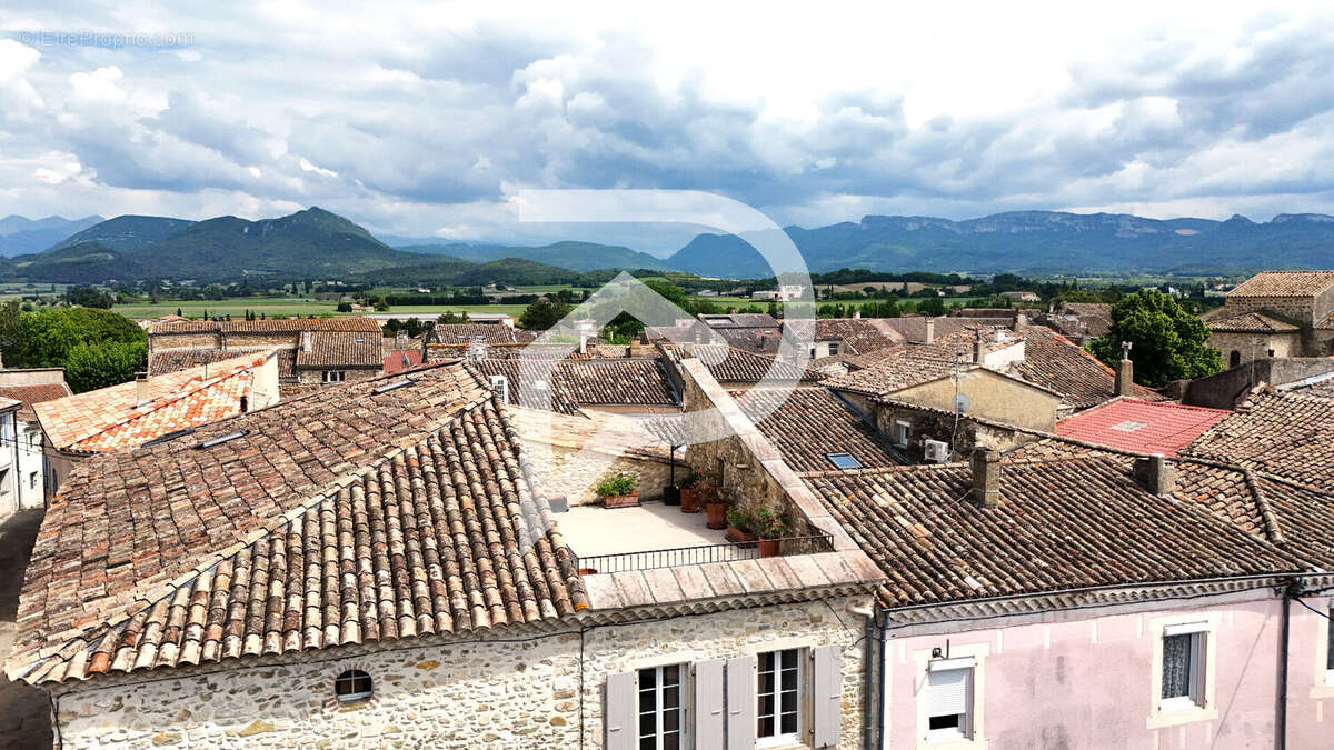 Maison à CLEON-D&#039;ANDRAN