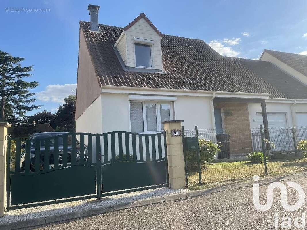 Photo 2 - Maison à LE VAUDREUIL