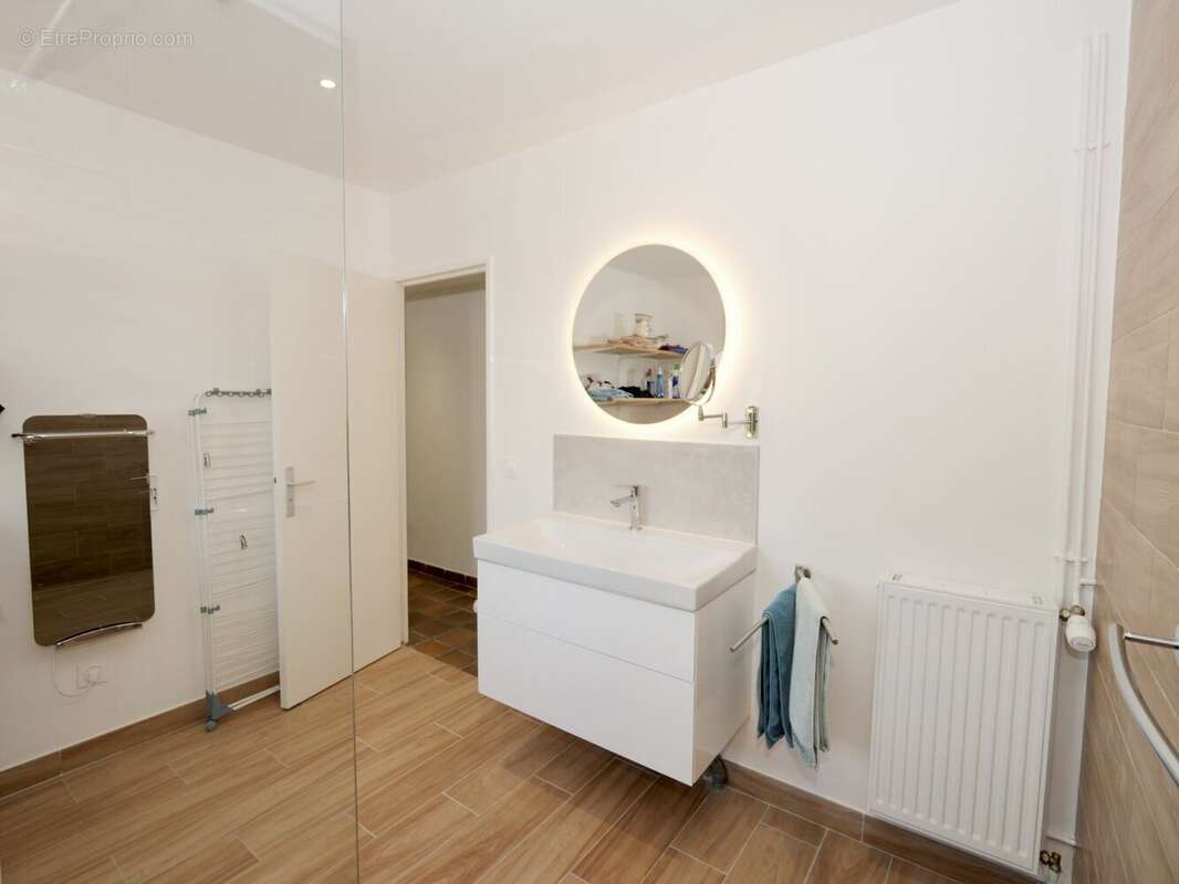 Maison à LE CHATELET-EN-BRIE