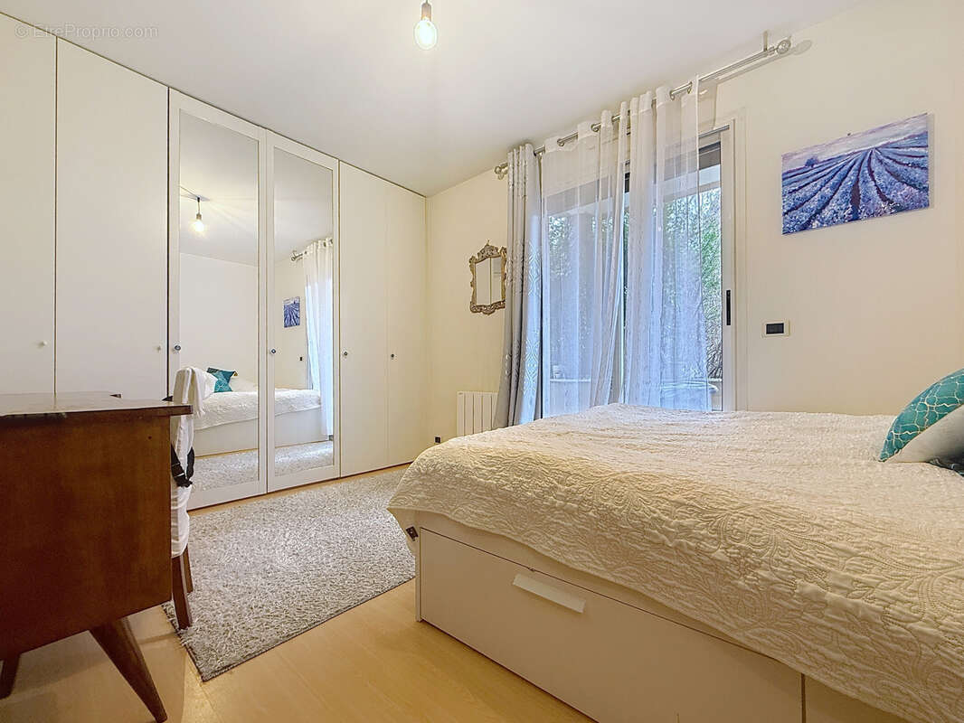 Appartement à vendre 5 pièces FERNEY VOLTAIRE (01) - photo 10