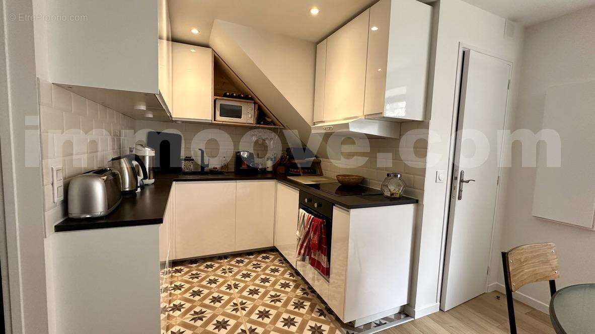 8AC71205-74EC-40B0-9AD8-C1724B8A9189_1_105_c - Commerce à CHARENTON-LE-PONT