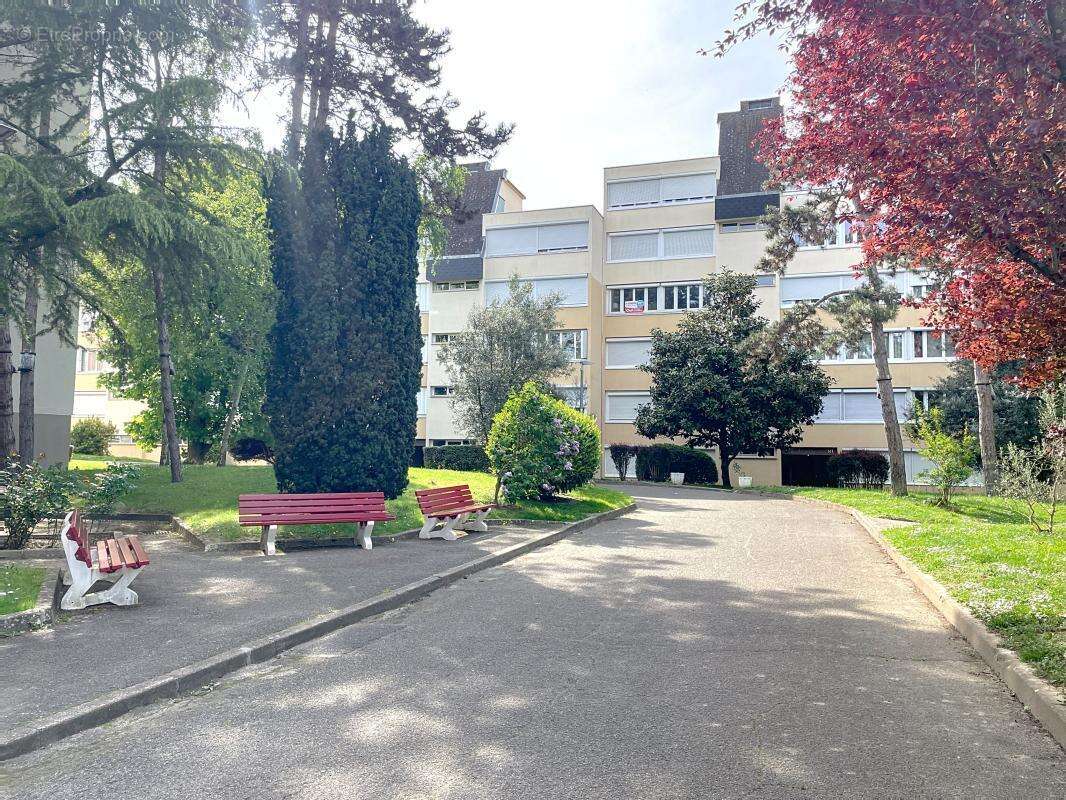 Appartement à LONGJUMEAU