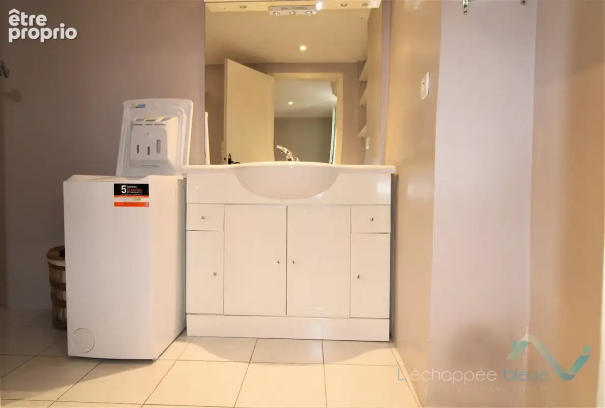 Vente appartement T2 à COGOLIN - photo 6