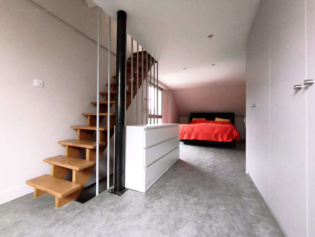 Maison 210 m² à Anzin-Saint-Aubin  - photo 5