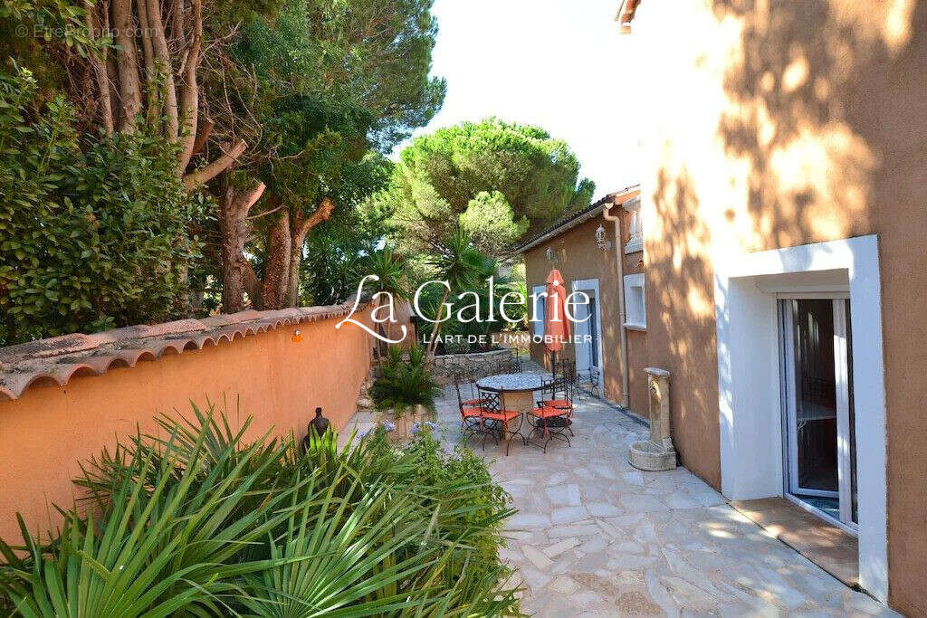 Maison à SIX-FOURS-LES-PLAGES