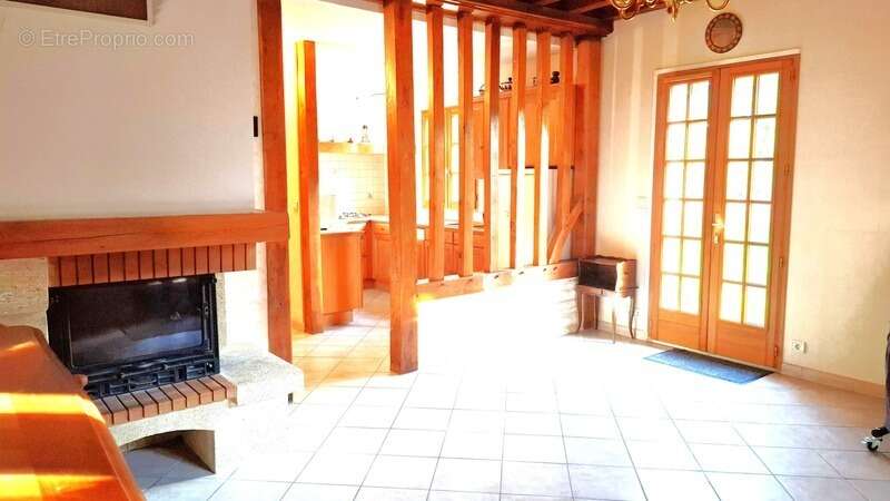 Maison à FEUCHEROLLES